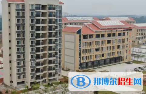 广西2023年女生读计算机学校学什么专业好