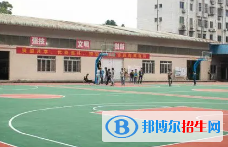 广西2023年女生读计算机学校好吗