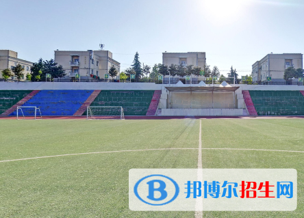 河南2023年中专好还是卫校好