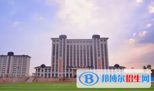 广东茂名农林科技职业学院是大专还是中专？