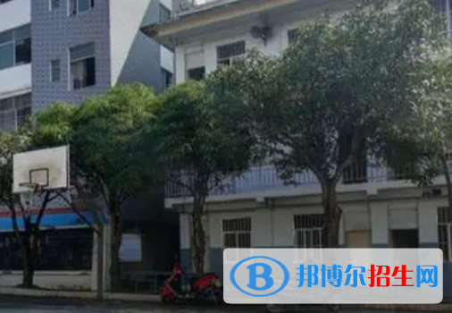 广西2023年计算机学校和中专有哪些区别