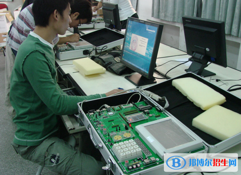 兰州2023年有哪些中专计算机学校在招生
