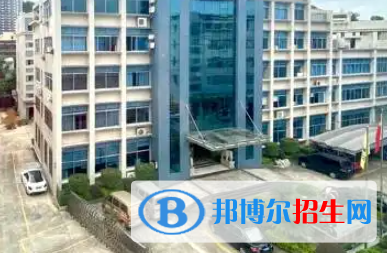 广西2023年去读计算机学校学什么对以后好一点
