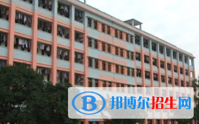 广西2023年读计算机学校要分数吗
