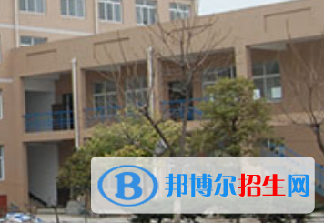 河南2023年初中生能学卫校吗