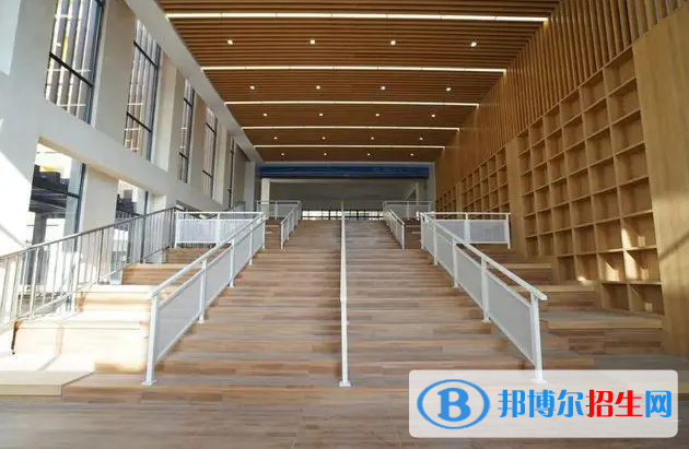 牛津国际公学常州学校初中部2023年学费标准