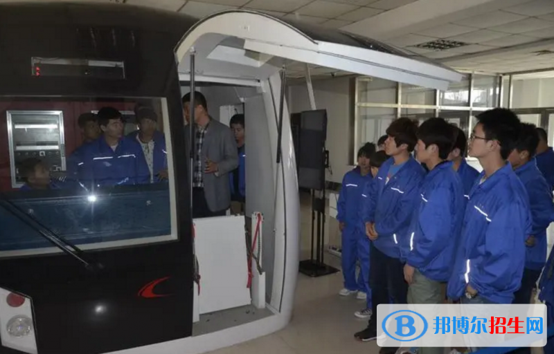 贵州2023年适合男生的铁路学校专业