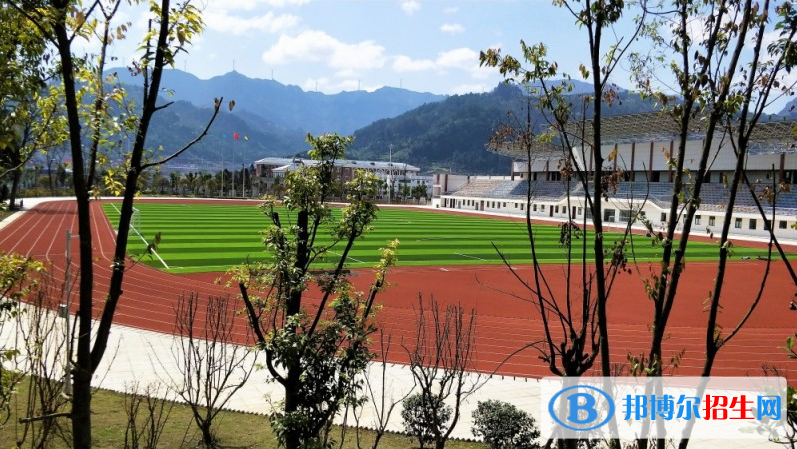 贵州2023年适合男生的铁路学校