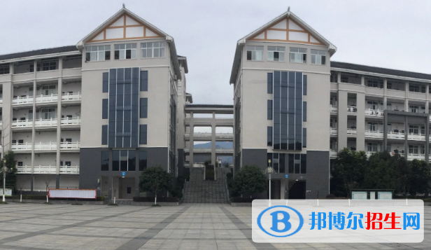 湖北恩施中考各高中2022录取分数线