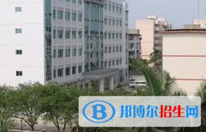 广西2023年计算机学校好还是职高好