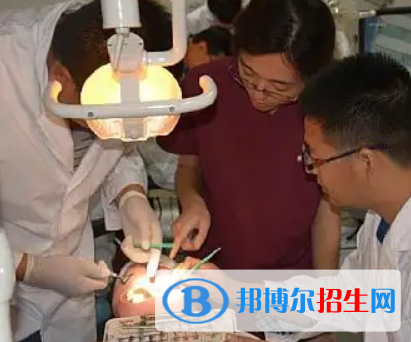 河南2023年卫校有什么专业适合男生