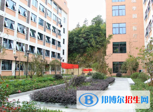 杭州2023年上中专学校要多少钱