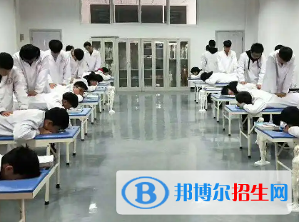 河南2023年男生读卫校好不好