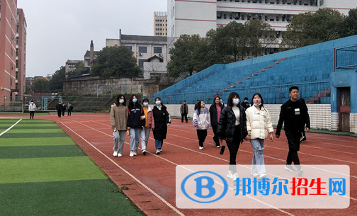 湖南2023年中专学校好还是大专好