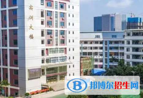 广西2023年读计算机学校需要什么证件