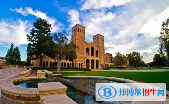 美国Lee Academy高级中学(上影校区)怎么样2