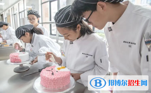 浙江2023年没上完初中可以上中专学校吗