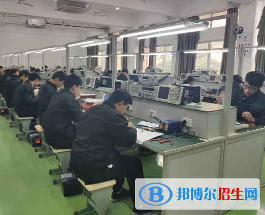 杭州2023年读中专学校什么专业最好