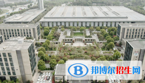 杭州2023年男生读什么中专学校好