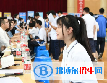 杭州2023年中专学校有什么专业适合女生