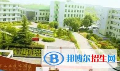 杭州2023年女生上中专学校有哪些技术