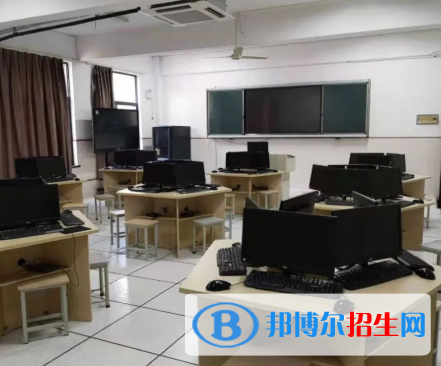 杭州2023年女生上中专学校学什么专业好