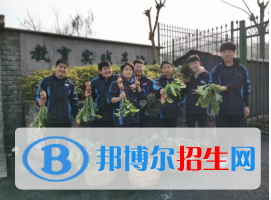 杭州2023年女生读中专学校学什么专业好