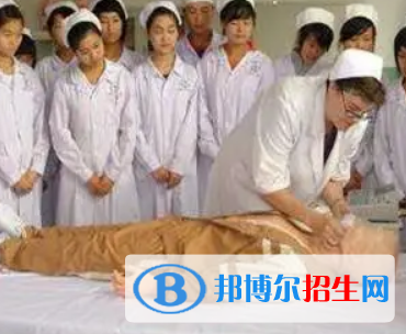 河南2023年读卫校需要什么条件