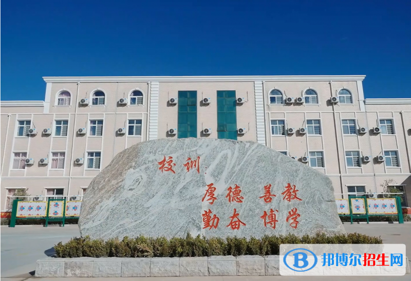 石家庄2023年男生可以读计算机学校吗