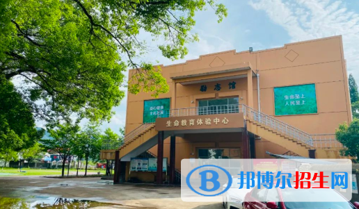浙江2023年读中专学校有没有用