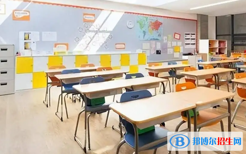 上海博华国际高中2023年入学考试2