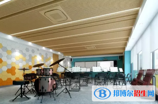 上海博华国际高中2023年学费标准2