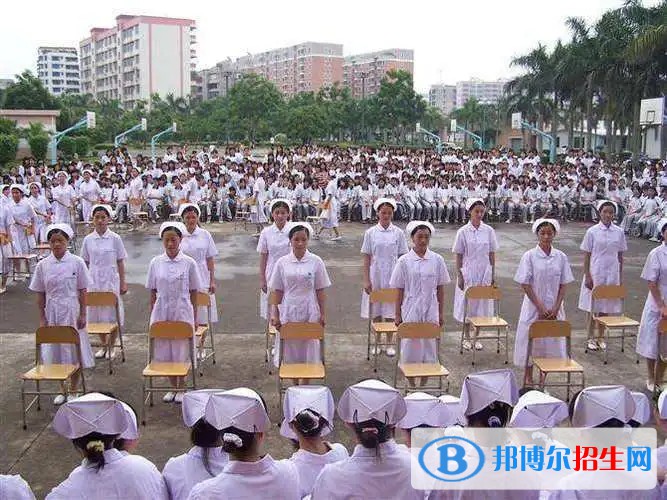 浙江2023年女生学卫校好吗