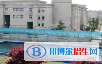 钟山职业技术学院是大专还是中专（钟山职业技术学院）