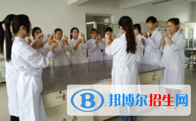 浙江2023年女生上中专学校学什么专业好