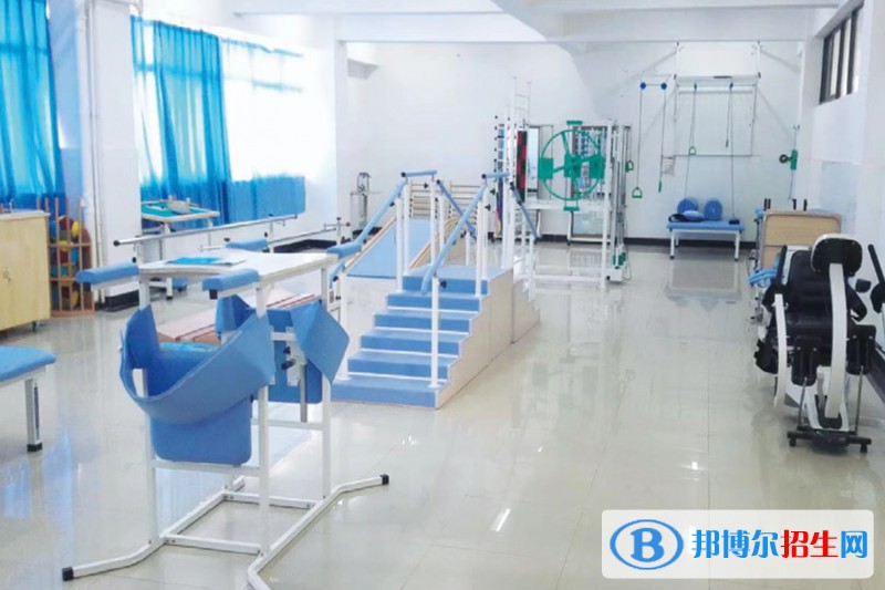 云南女生读什么中专学校