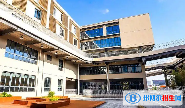 上海国王国际精英高中2023年入学考试2