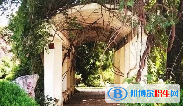 甘肃省庆阳第一中学2023年学费、收费多少 