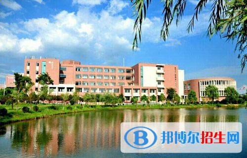 四川2023年计算机学校哪个好