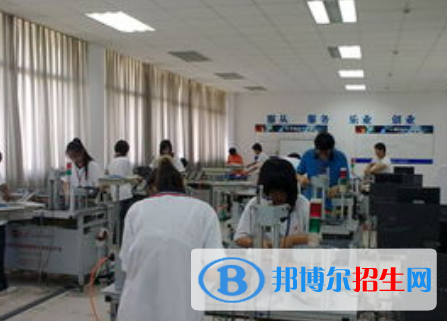 模具设计与制造专业好吗?