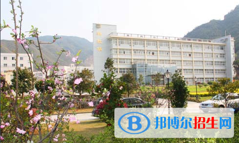浙江2023年中专学校是大专吗