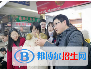 杭州2023年男生中专学什么专业好找工作