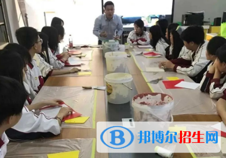 杭州2023年男生中专读什么专业好