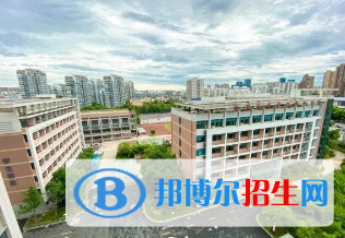 杭州2023年男生上什么中专好
