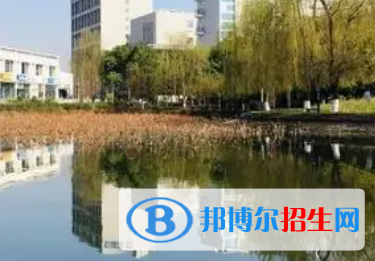 四川管理职业学院是大专还是中专（四川管理职业学院）