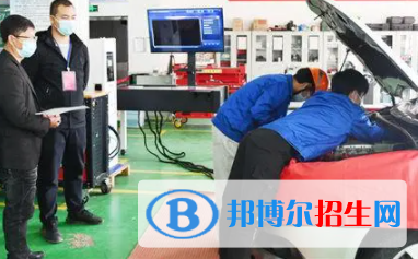 浙江2023年男孩子中专学什么专业好找工作