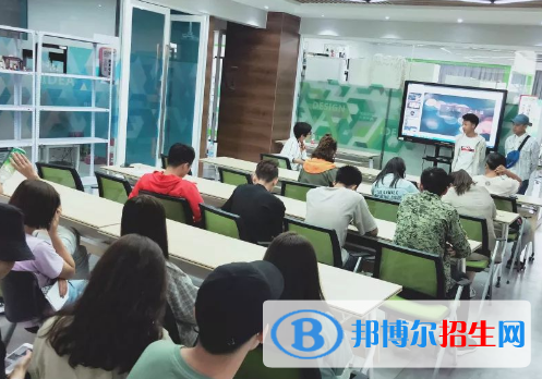 出版商务专业好吗?