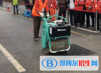 铁道养路机械应用技术专业好吗?