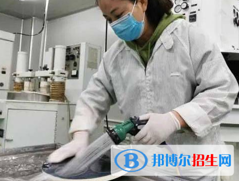 硅材料制备技术专业好吗?