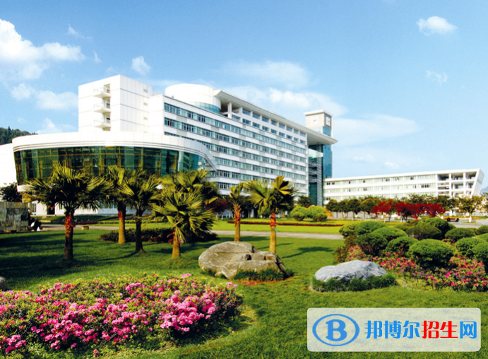 2022雅安市大学排名(校友会)